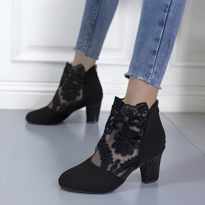 Babylon | Elegantes zapatos de tacón alto con encaje